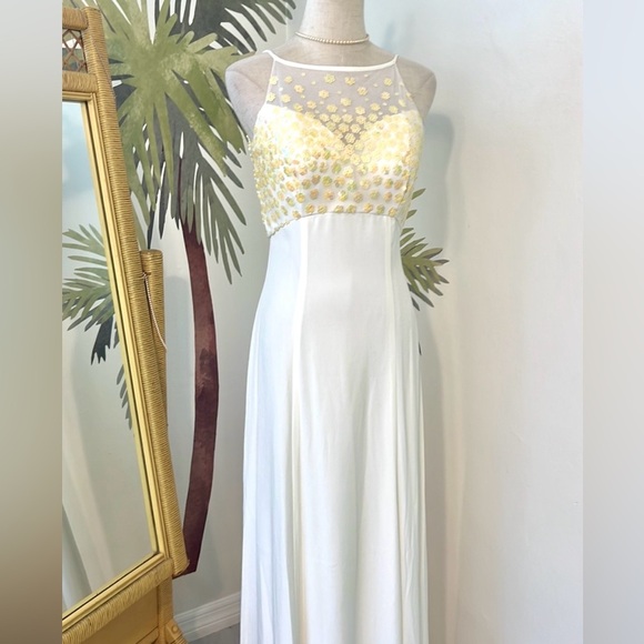 Alyce Designs Gown, Exquisite,Elegance & Femininity,Excellent Condition,Size 2